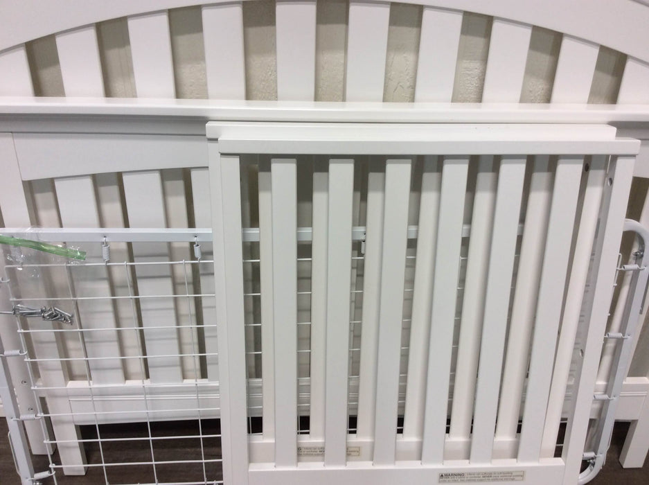 secondhand Delta Children Sutton 4-n-1 Crib