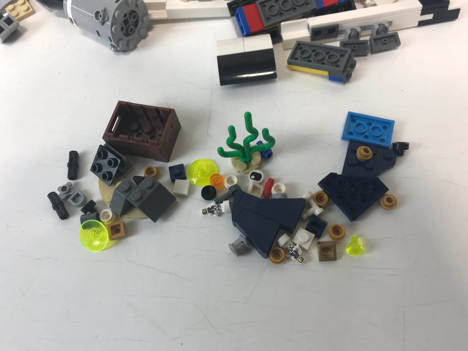 secondhand Lego Collection of Random Pieces Completed Sets