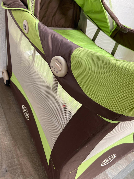 used Graco Pack N Play Playard with Infant Bassinet & Changer
