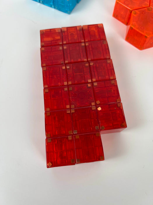 used Magna-Tiles Qubix 85 Piece Set