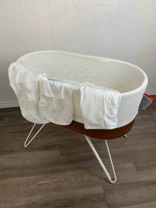 used Happiest Baby SNOO Smart Sleeper