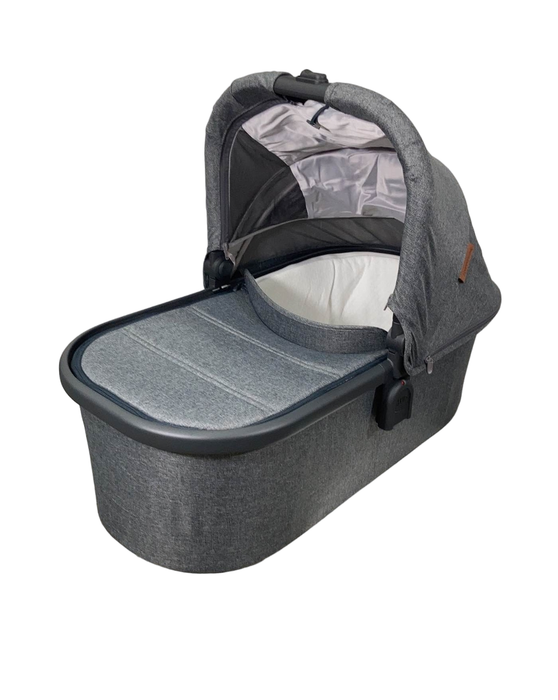 Shop UPPAbaby VISTA V2 Stroller, 2022, Greyson (Charcoal Melange) at Goodbuygears