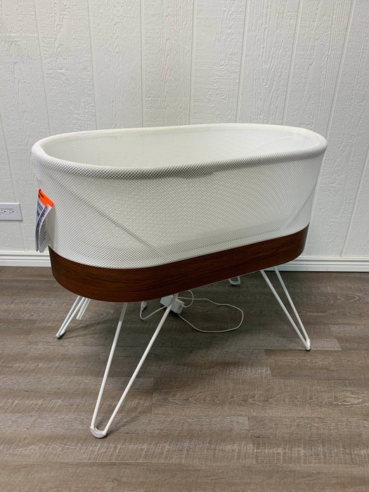 secondhand Happiest Baby SNOO Smart Sleeper