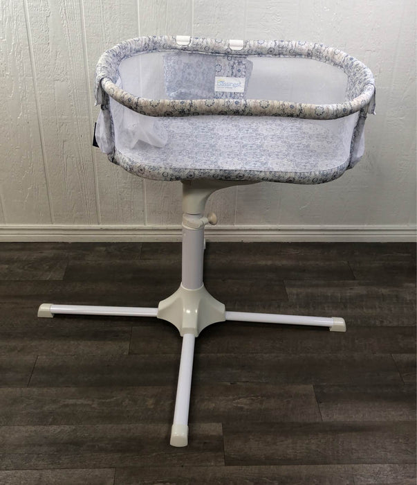 Shop Halo BassiNest Swivel Sleeper, Luxe Plus Series at Goodbuygears