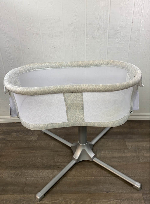 Shop Halo BassiNest Swivel Sleeper, Premiere Series at Goodbuygears