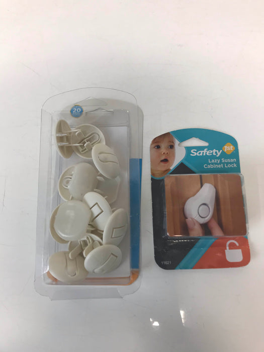 secondhand BUNDLE Baby Proofing Items