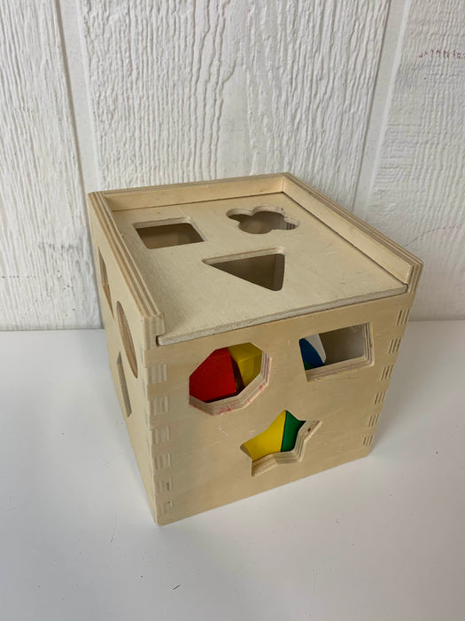 secondhand Melissa & Doug Shape Sorter Cube