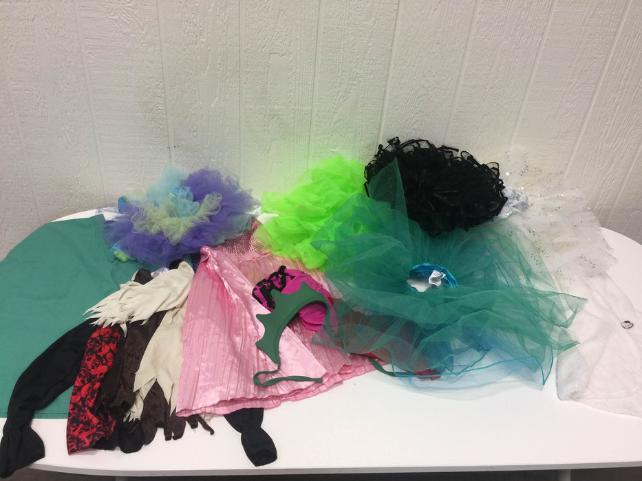 used BUNDLE Dress Up Clothes