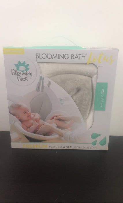 used Blooming Bath Baby Bath Lotus