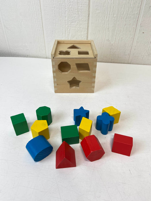 used Melissa & Doug Shape Sorter Cube