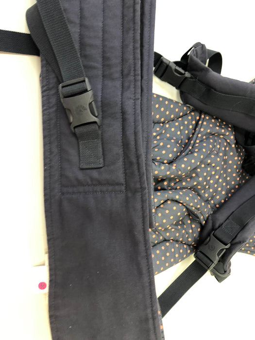 secondhand Carriers