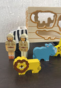 secondhand Melissa & Doug Safari Animal Rescue Truck