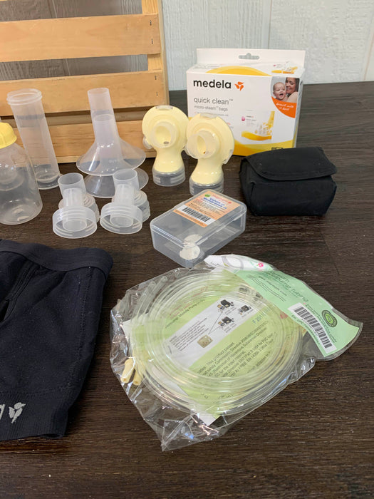 secondhand Feeding Accessories