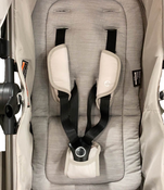 secondhand Maxi-Cosi Zelia2 Luxe Travel System, 2023, Network Sand