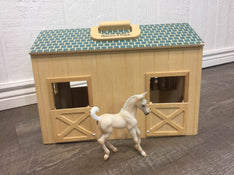 used Melissa & Doug Fold & Go Barn