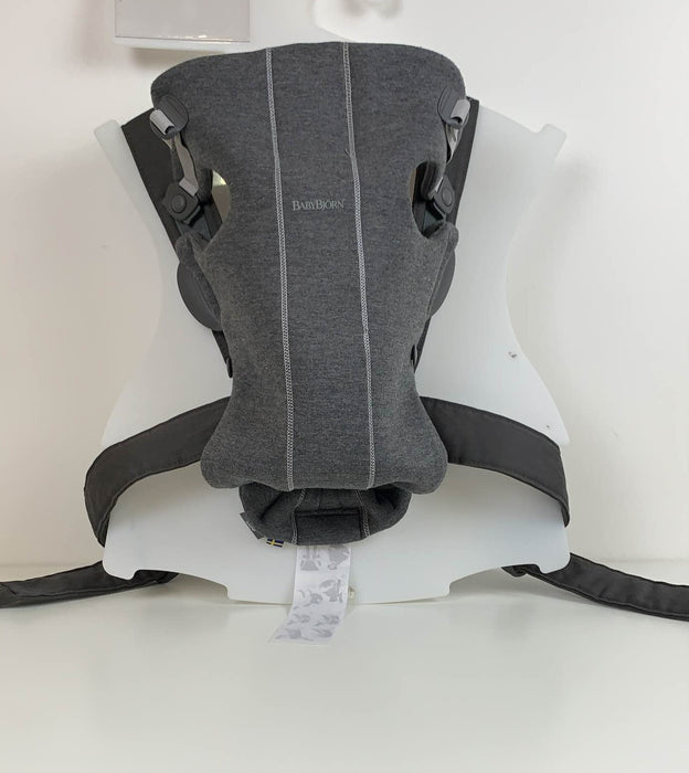 Shop BabyBjorn Baby Carrier Mini, Dark Gray 3D Jersey at Goodbuygears