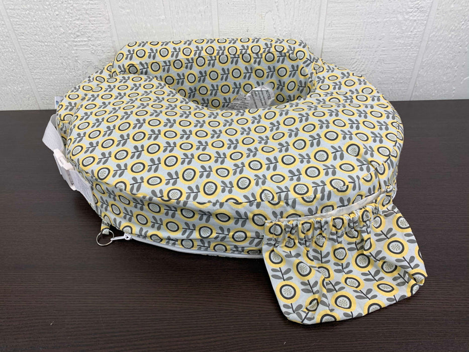 secondhand My Brest Friend Nursing Pillow