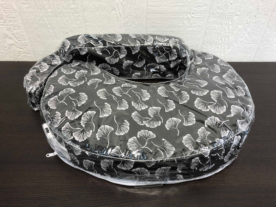 Shop My Brest Friend Nursing Pillow, Black Flowing Fans at Goodbuygears