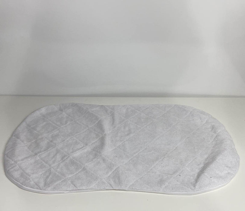 secondhand iLuvBamboo Waterproof Bassinet Cover