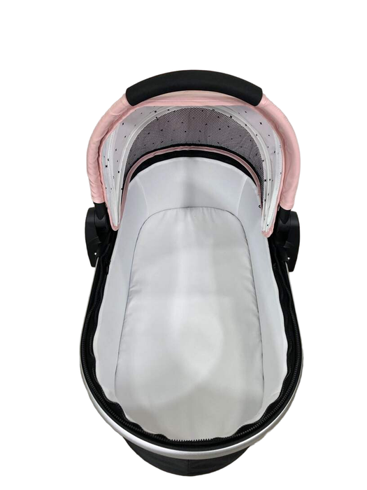 Shop Mockingbird Bassinet, Bloom at Goodbuygears