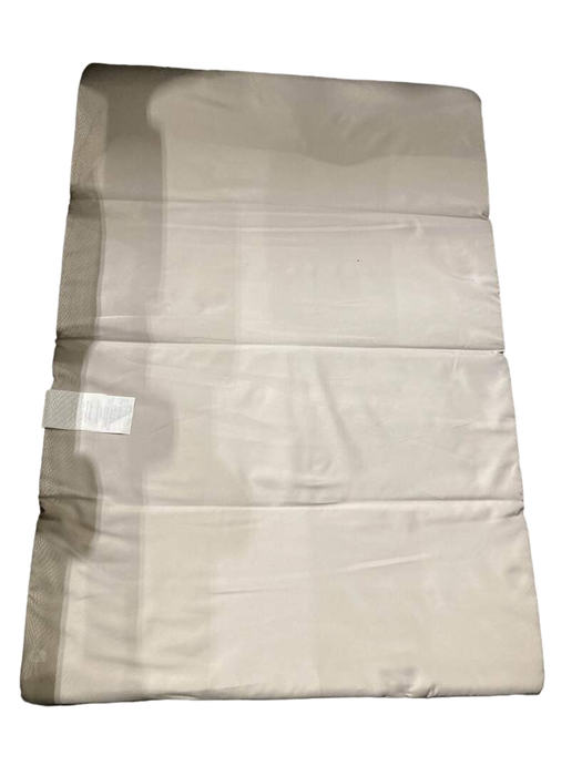 Graco Pack 'n Play Nearby Seat Playard