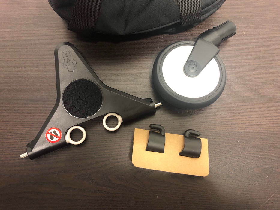 Shop Babyzen YOYO+ Bag, Black at Goodbuygears