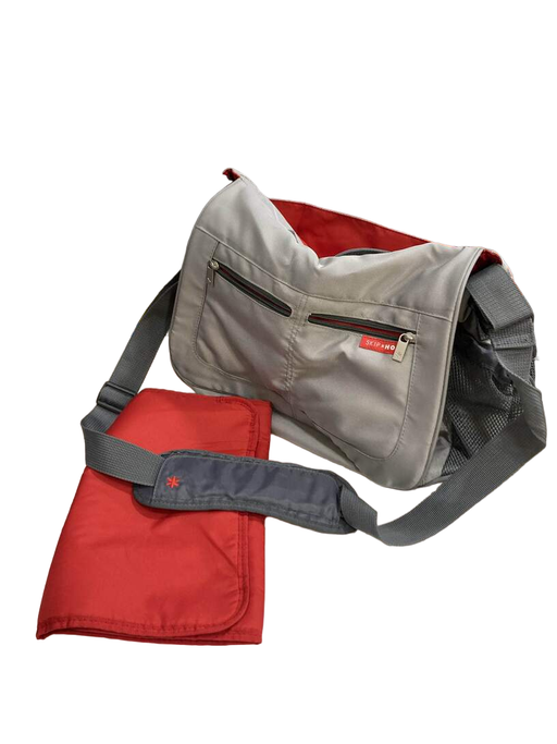 Shop Skip Hop Via Messenger Diaper Bag, Platinum at Goodbuygears