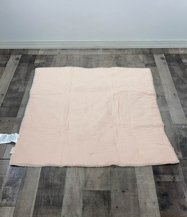 Shop Crane Baby Quilted Blanket, Parker Pom Pom Pink at Goodbuygears