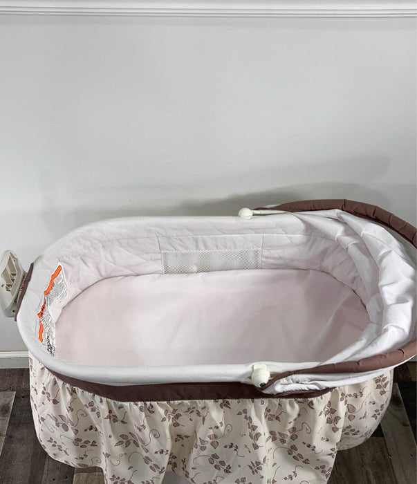 Shop Delta Children Sweet Beginnings Bassinet at Goodbuygears