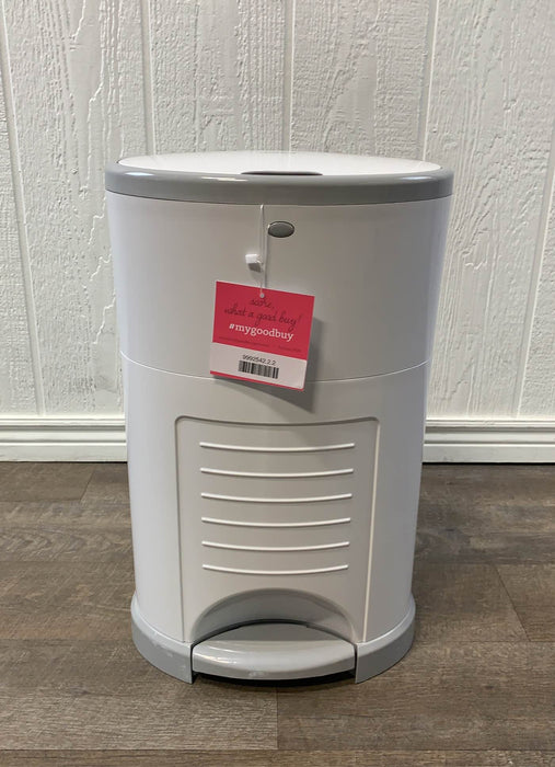 used Diaper Dekor Classic Diaper Pail