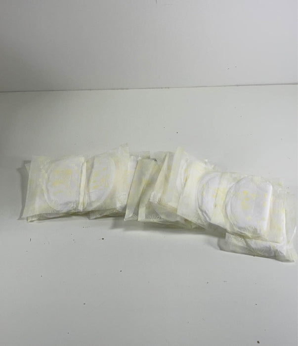 secondhand Medela Disposable Nursing Pads