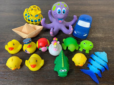 used BUNDLE Bath Toys