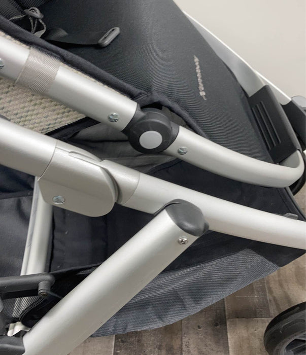 Shop UPPAbaby VISTA V2 Stroller, 2019, Sierra (Dune Knit) at Goodbuygears