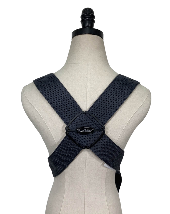 Shop BabyBjorn Baby Carrier Mini, Anthracite 3D Mesh at Goodbuygears