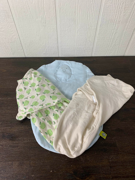 used BUNDLE Baby Swaddles