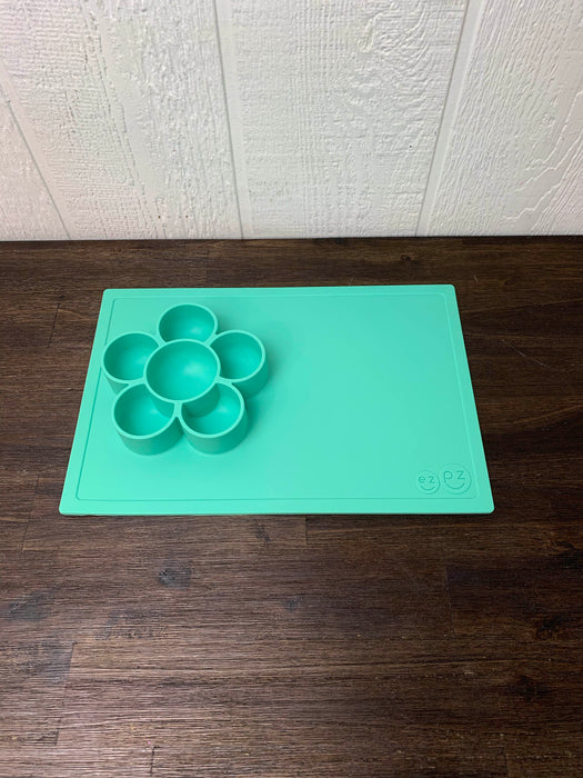 secondhand Ezpz Happy Mat