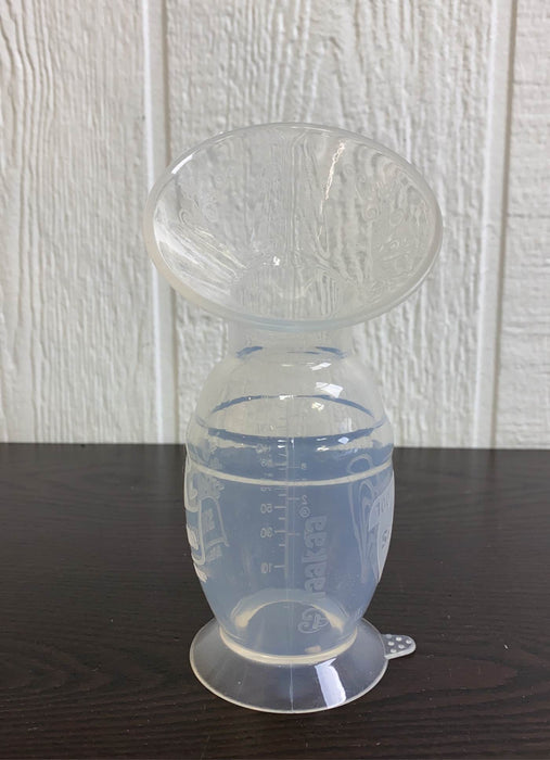 secondhand BUNDLE Haakaa and Silicone Lid