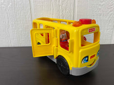 secondhand Fisher Price Little People Lil Movers School Bus