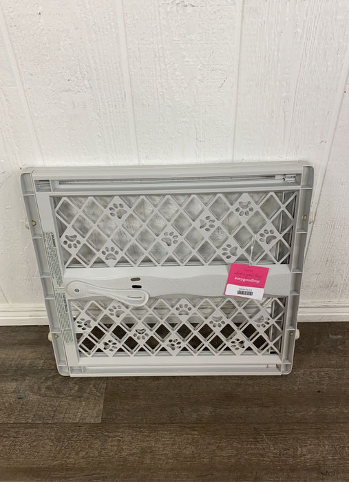 used North States My Pet Expandable Gate
