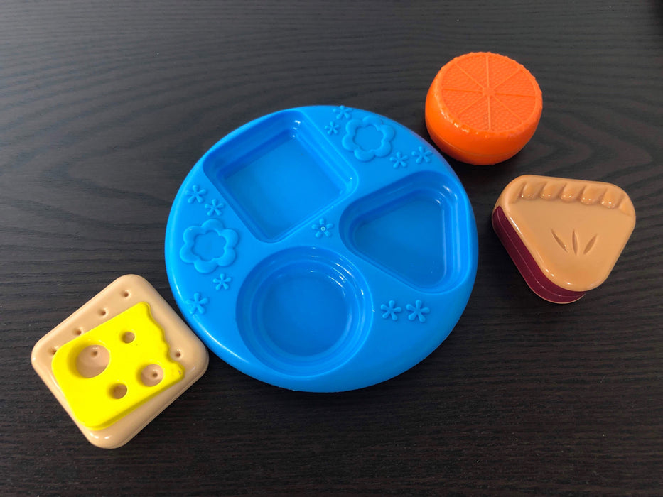 used BUNDLE Play Kitchen Supplies