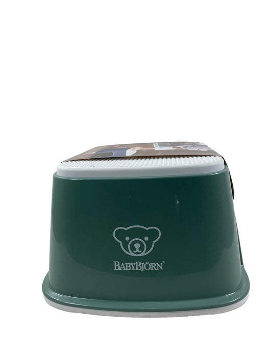 Shop BabyBjorn Step Stool, Deep Green/White at Goodbuygears