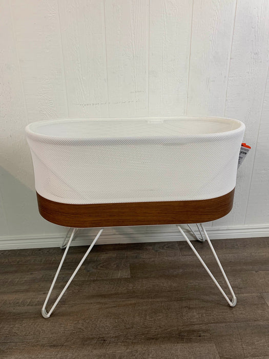 secondhand Happiest Baby SNOO Smart Sleeper