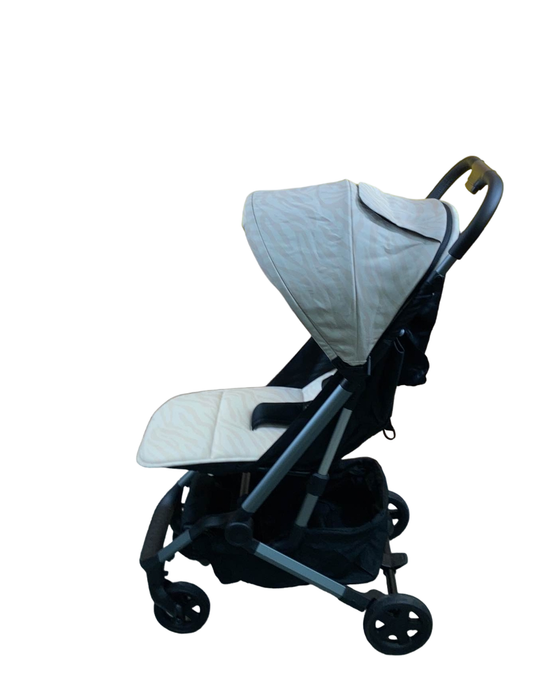 Shop Colugo Compact Stroller, Dune Zebra, 2022 at Goodbuygears