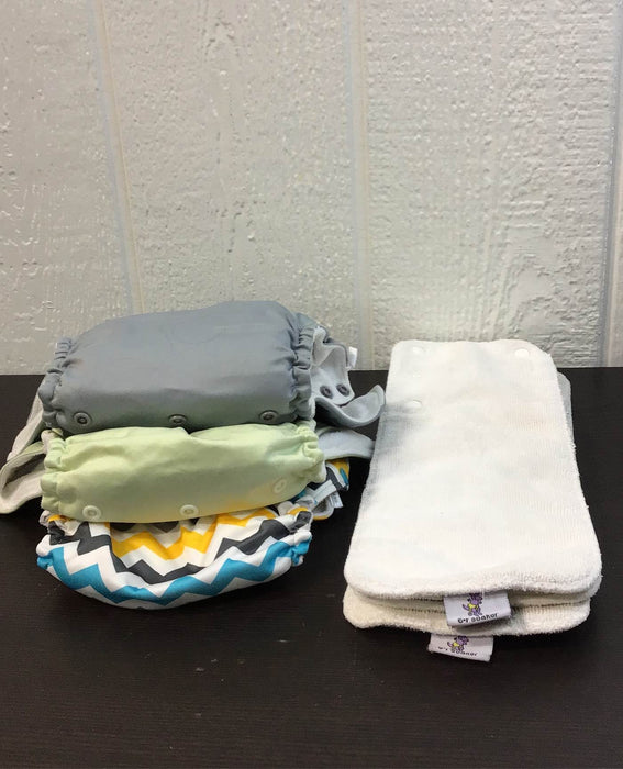 used BUNDLE Rumparooz Cloth Diapers