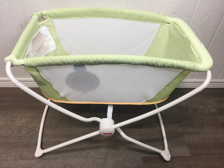 secondhand Fisher Price Rock N’ Play Portable Bassinet