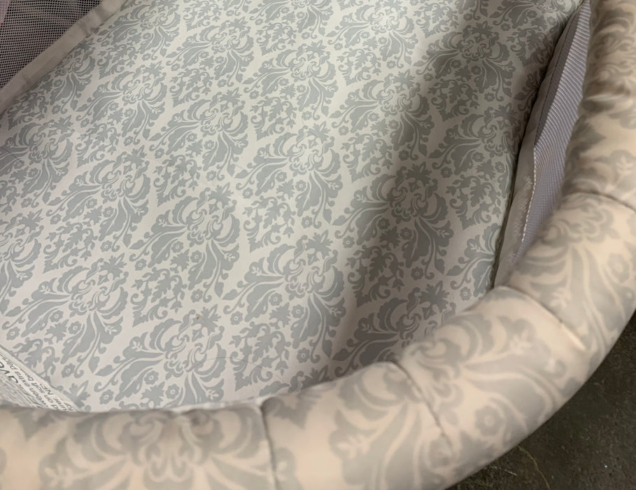 Halo Bassinest Swivel Sleeper- Premiere Series