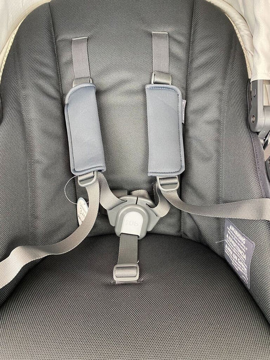 Shop UPPAbaby VISTA RumbleSeat V2, 2015+, Sierra (Dune Knit) at Goodbuygears