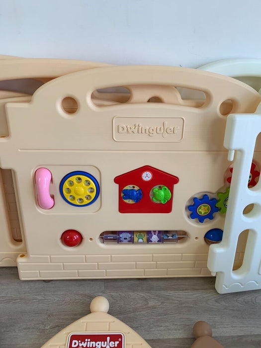 Dwingular Kid’s Castle Playpen, Caramel
